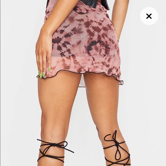PrettyLittleThing Skirt - Picture 4 of 4